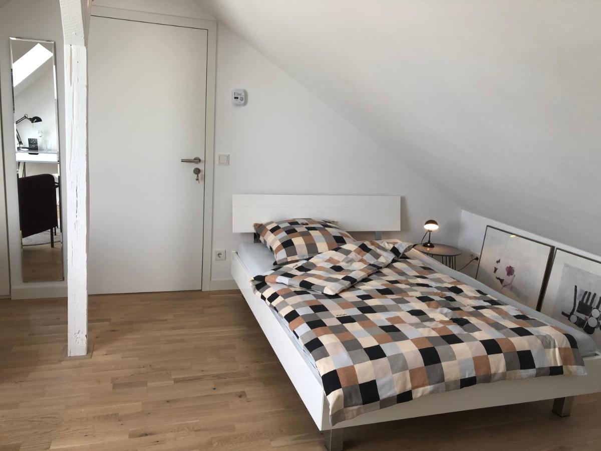 Privatzimmer Schoenfelder デュッセルドルフ エクステリア 写真