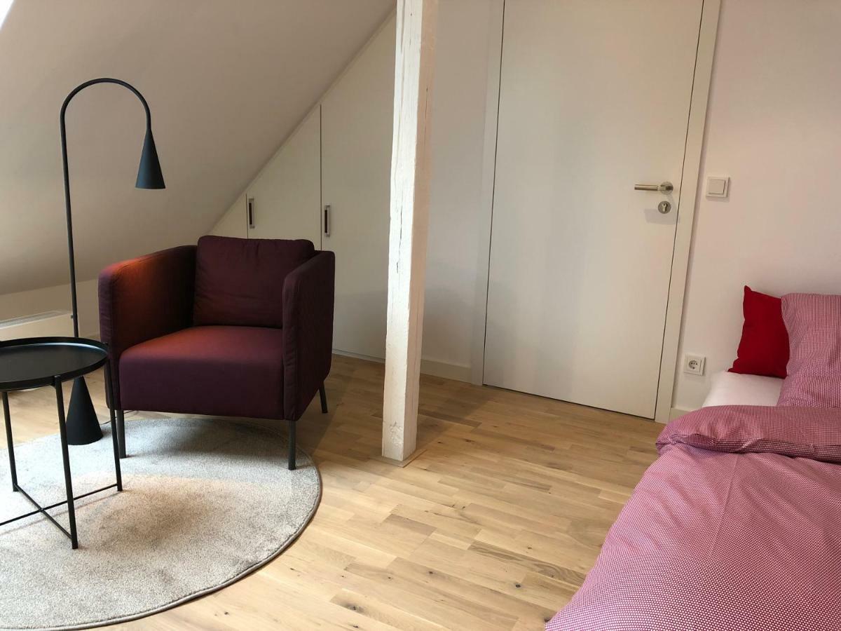Privatzimmer Schoenfelder デュッセルドルフ エクステリア 写真