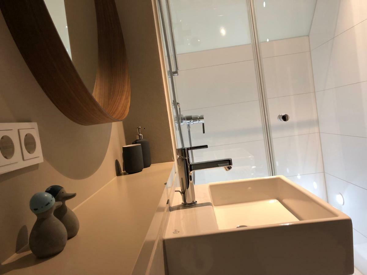 Privatzimmer Schoenfelder デュッセルドルフ エクステリア 写真