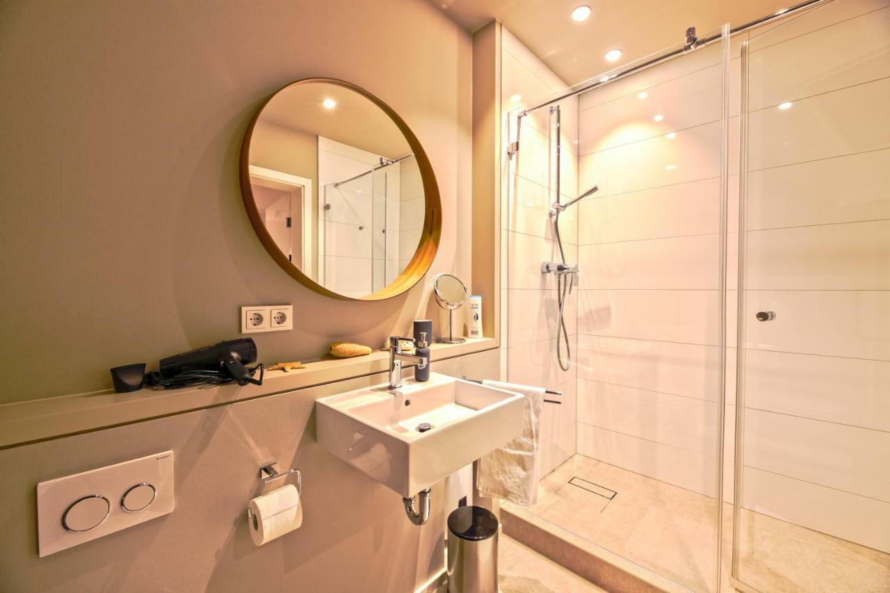 Privatzimmer Schoenfelder デュッセルドルフ エクステリア 写真