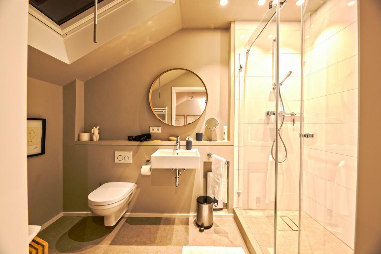 Privatzimmer Schoenfelder デュッセルドルフ エクステリア 写真